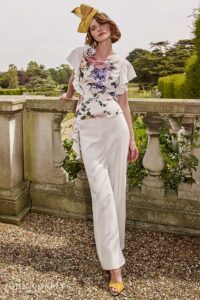 How to Dress for a Garden Party