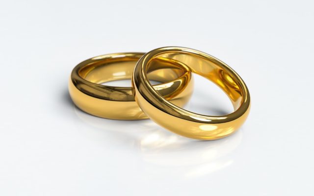 wedding rings 1 e1552040191865