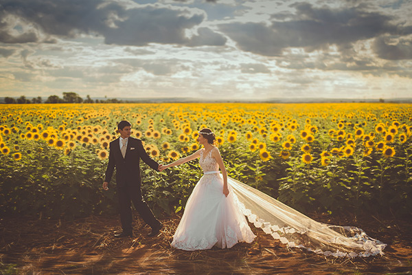 sunflowers wedding photo